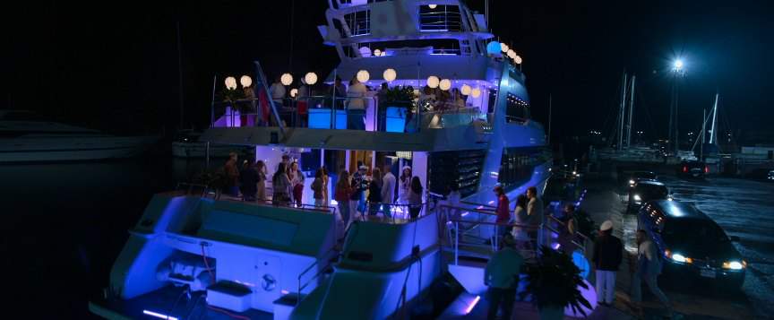 Lincoln Town Car Stretched Limousine