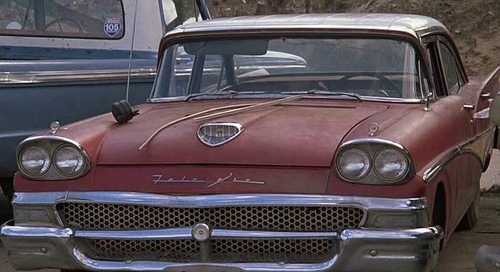 Ford Fairlane 500