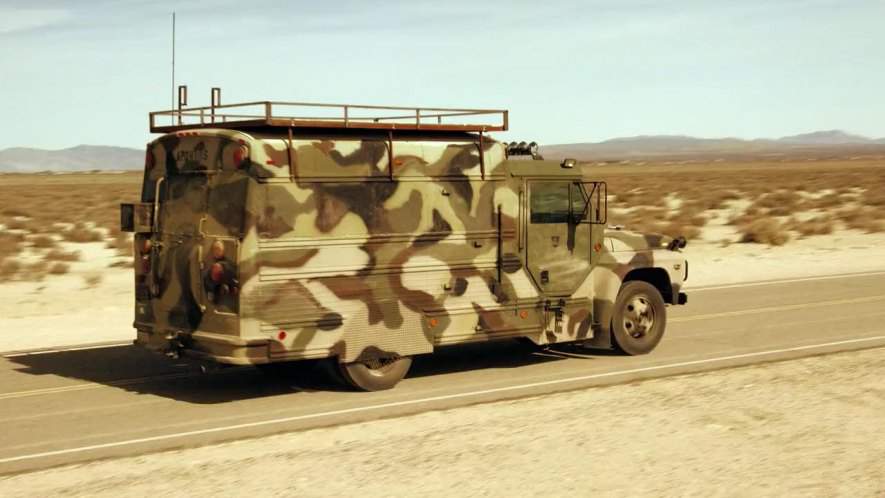 1969 Ford B-500 in Road Wars