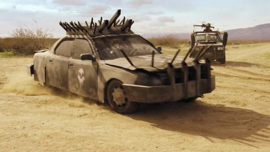 1993 Lexus LS 400 in Road Wars