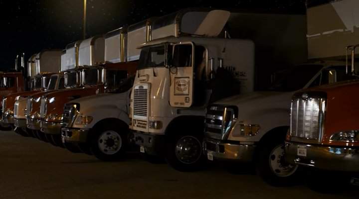 Freightliner FLB