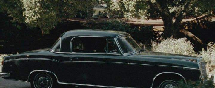 Mercedes-Benz 220 S Coupé