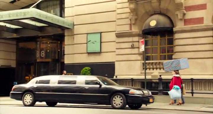 Lincoln Town Car Stretched Limousine