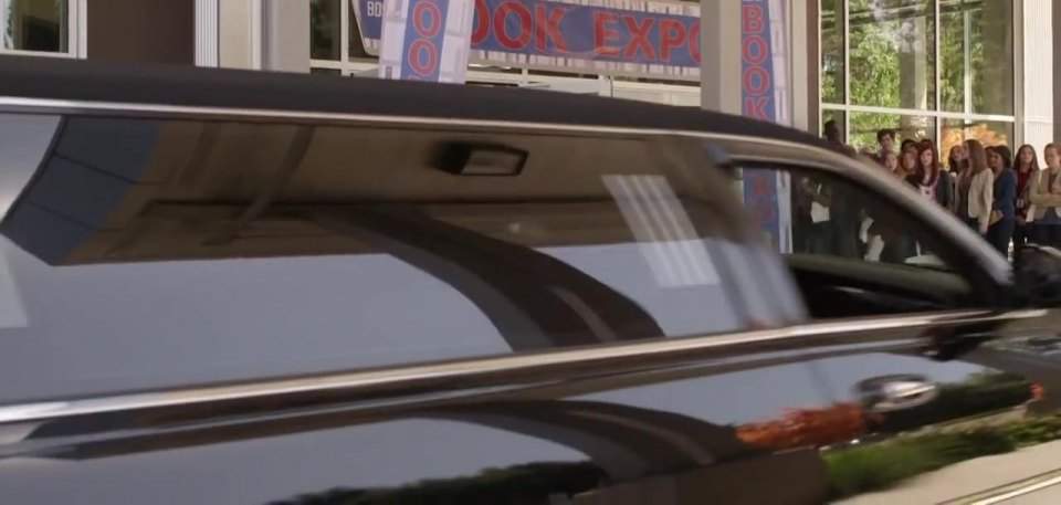 Lincoln Town Car Stretched Limousine
