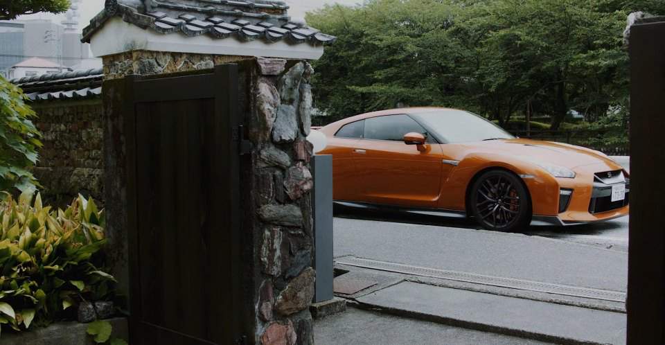 Nissan GT-R