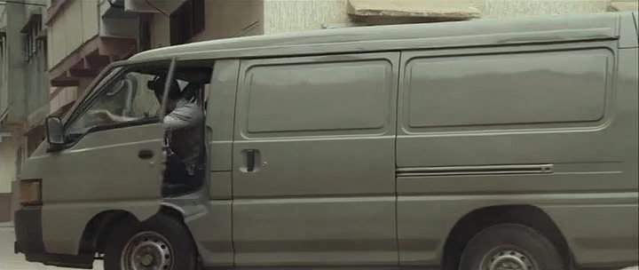 Mitsubishi L-300