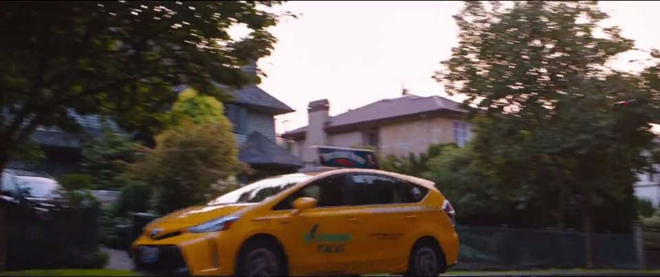 Toyota Prius v