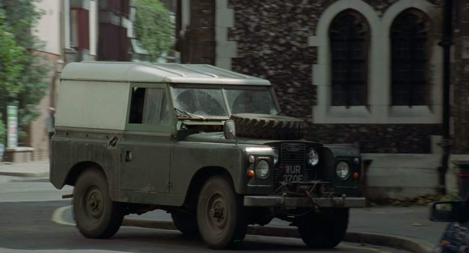 Land-Rover 88'' Series IIa