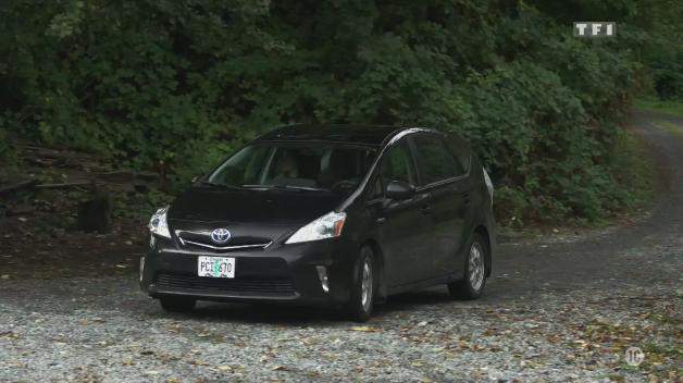 Toyota Prius v