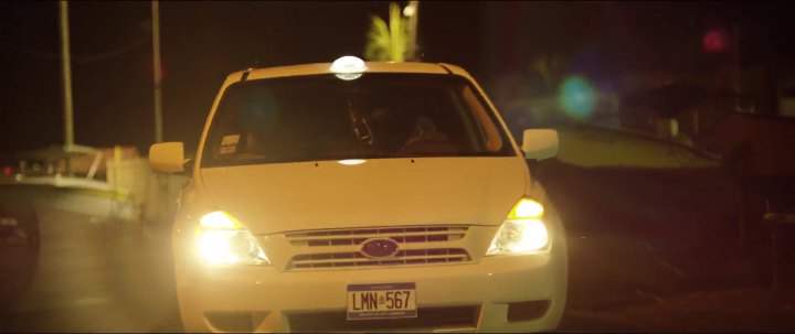 2006 Kia Sedona in Extortion