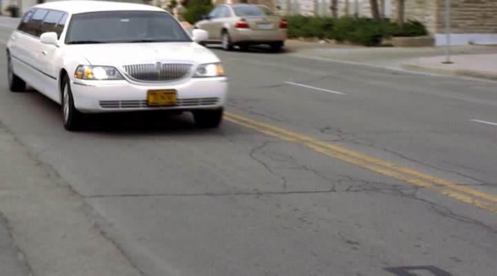 Lincoln Town Car Stretched Limousine