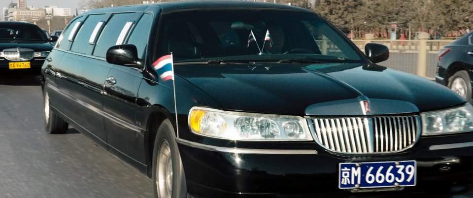 Lincoln Town Car Stretched Limousine