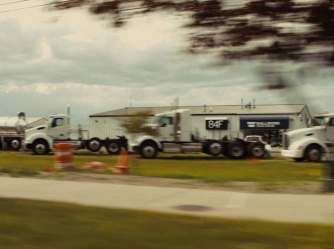 Kenworth T-880