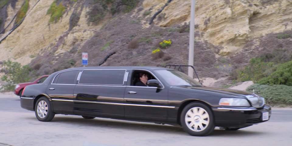 Lincoln Town Car Stretched Limousine