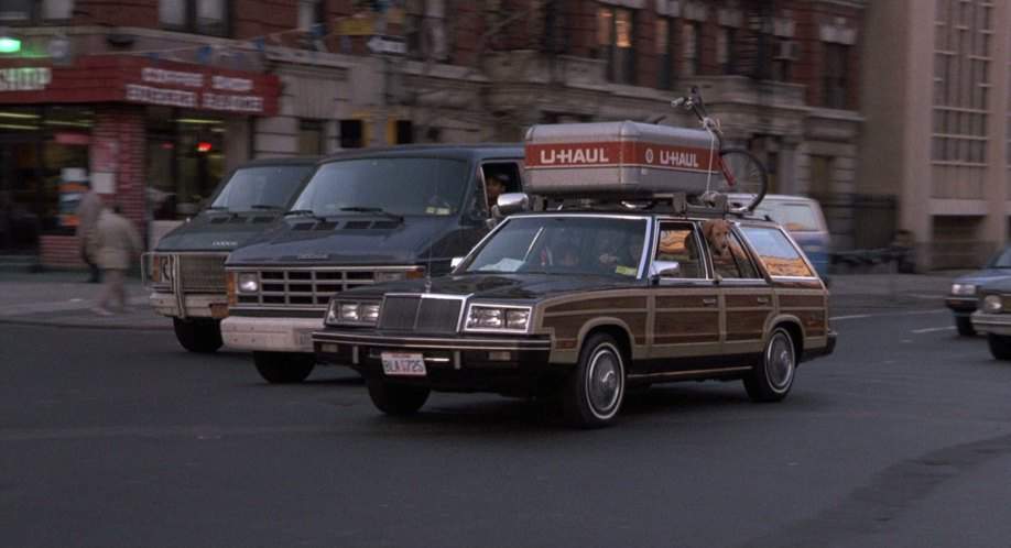 Chrysler LeBaron Town & Country