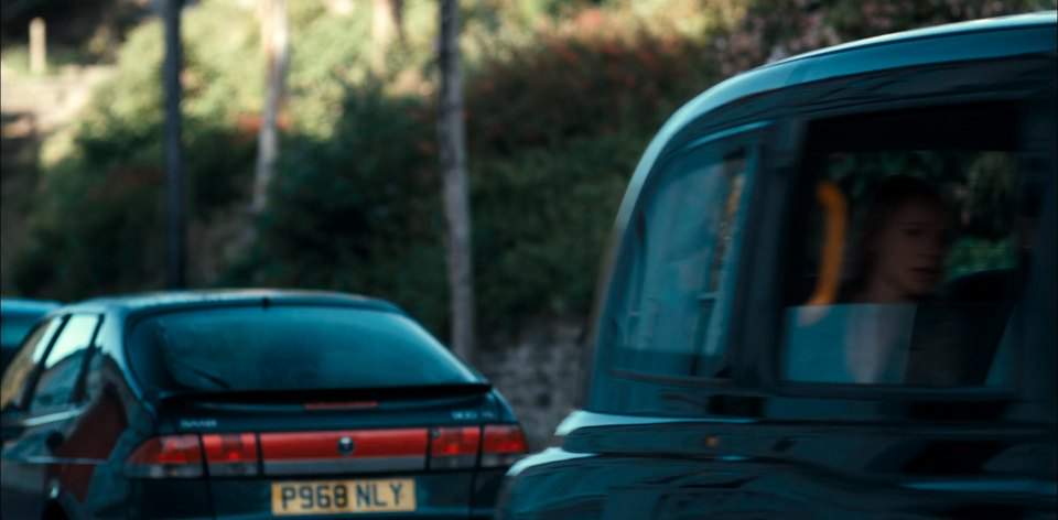 SAAB 900