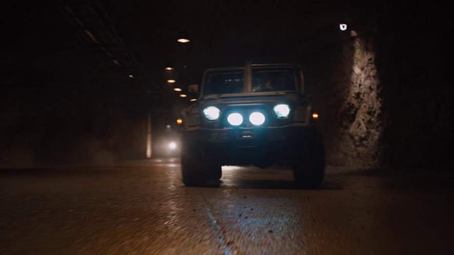 Jeep J8