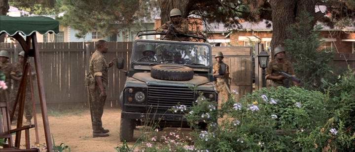 Land-Rover Defender 110