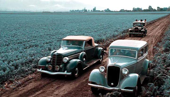 Plymouth De Luxe