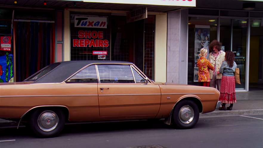 Chrysler Valiant