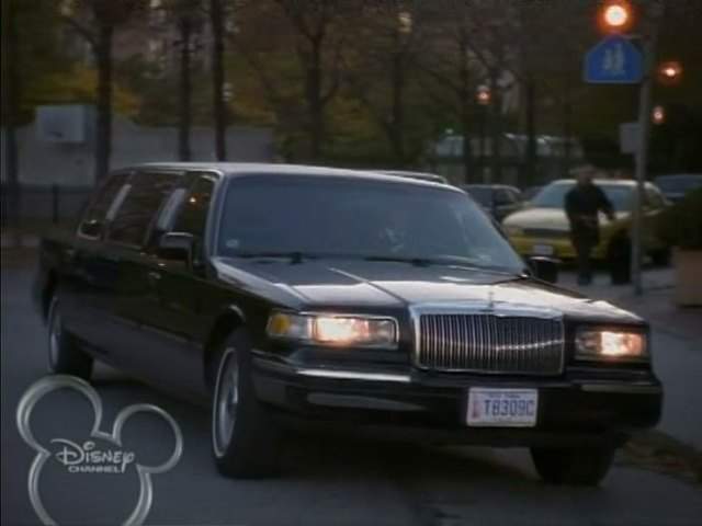 Lincoln Town Car Stretched Limousine