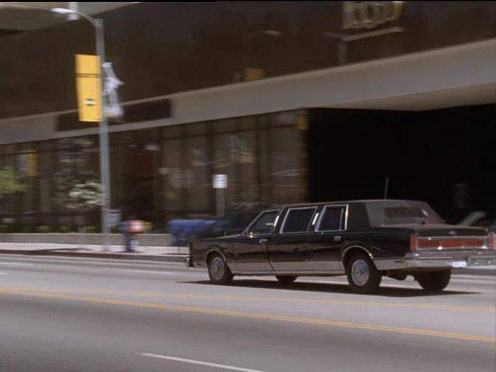 Lincoln Town Car Stretched Limousine