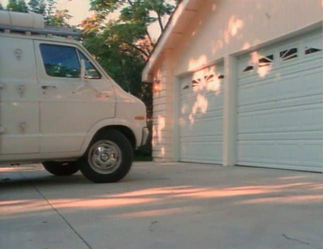 1971 Dodge Tradesman in Illicit Lovers