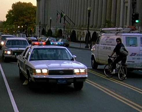 1990 Ford LTD Crown Victoria in The Alternate