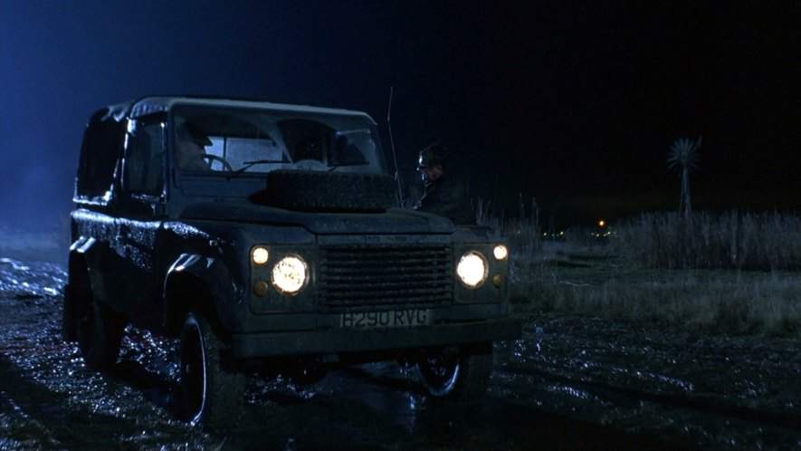 Land-Rover Defender 90