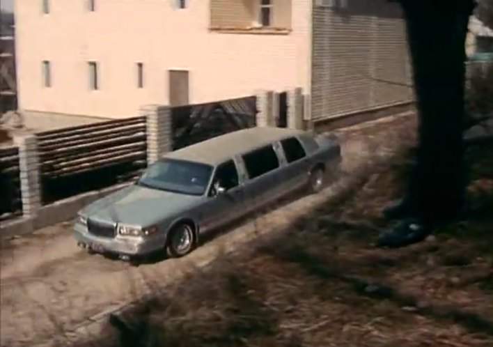 Lincoln Town Car Stretched Limousine