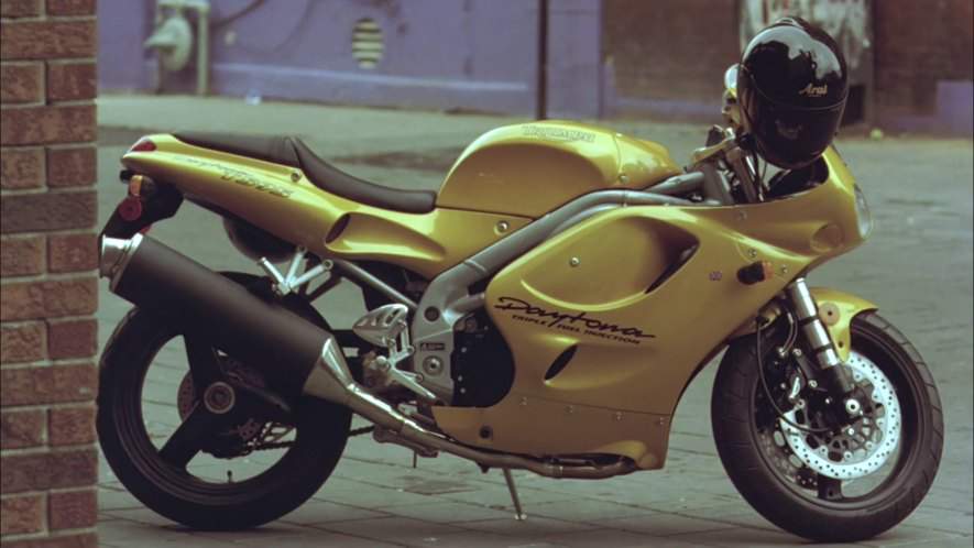 Triumph Daytona T595