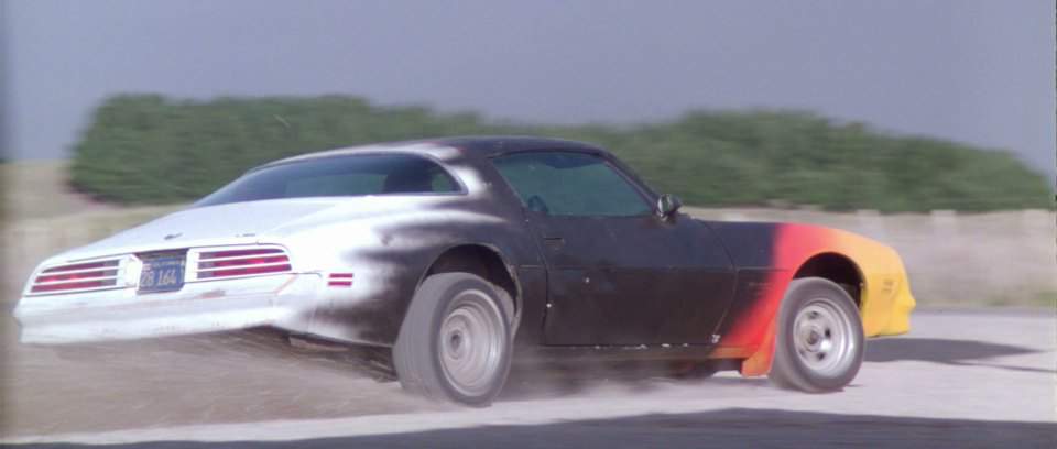 1977 Pontiac Firebird in When Strangers Appear