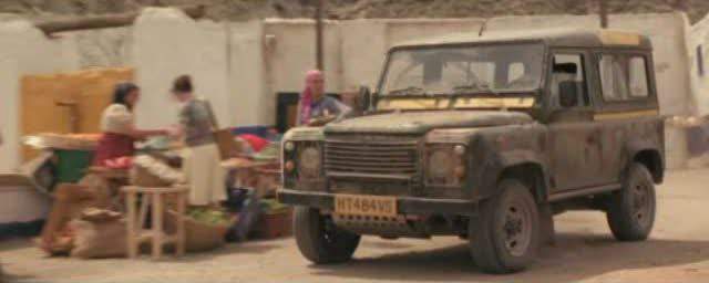 Land-Rover Defender 90