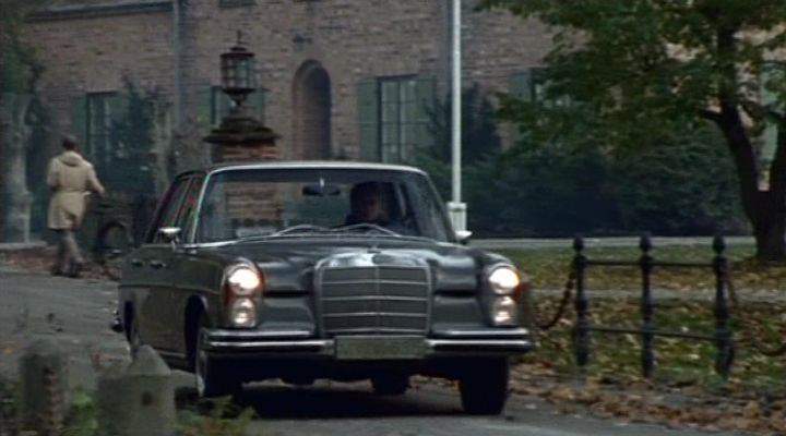 Mercedes-Benz 250 S