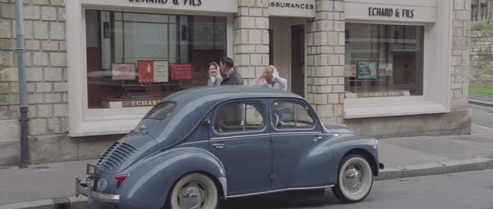 Renault 4CV