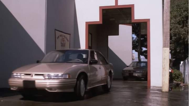 Oldsmobile Cutlass Supreme