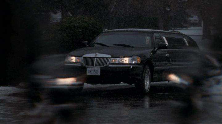 Lincoln Town Car Stretched Limousine