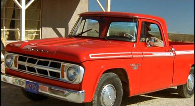 Dodge D-100