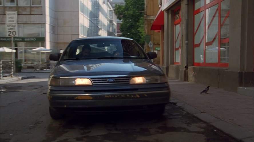 Ford Crown Victoria
