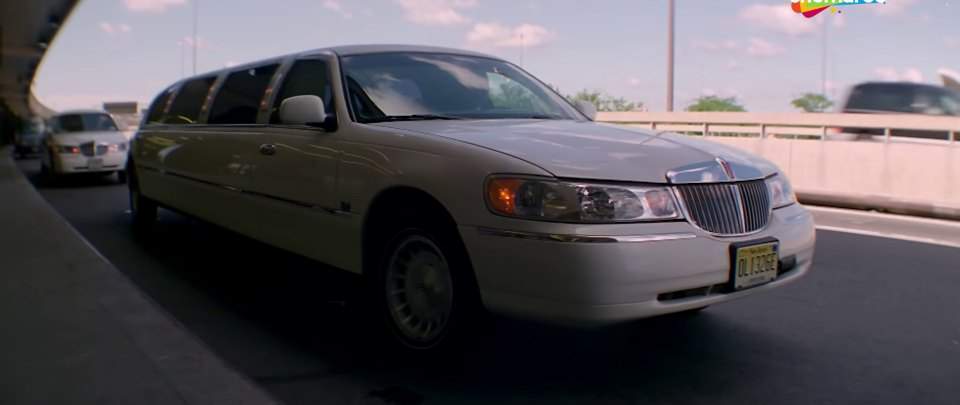 Lincoln Town Car Stretched Limousine