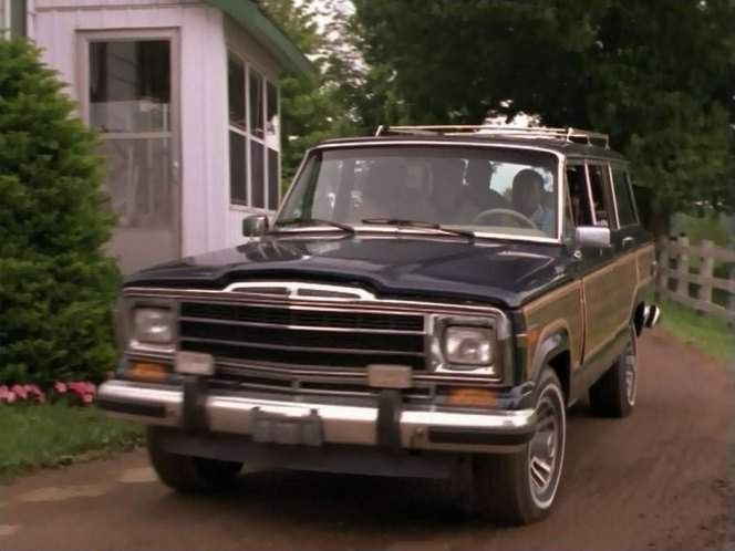 Jeep Grand Wagoneer