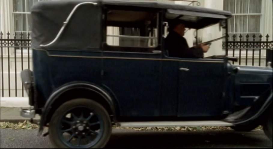1933 Austin 12/4 Taxi in Dead Gorgeous