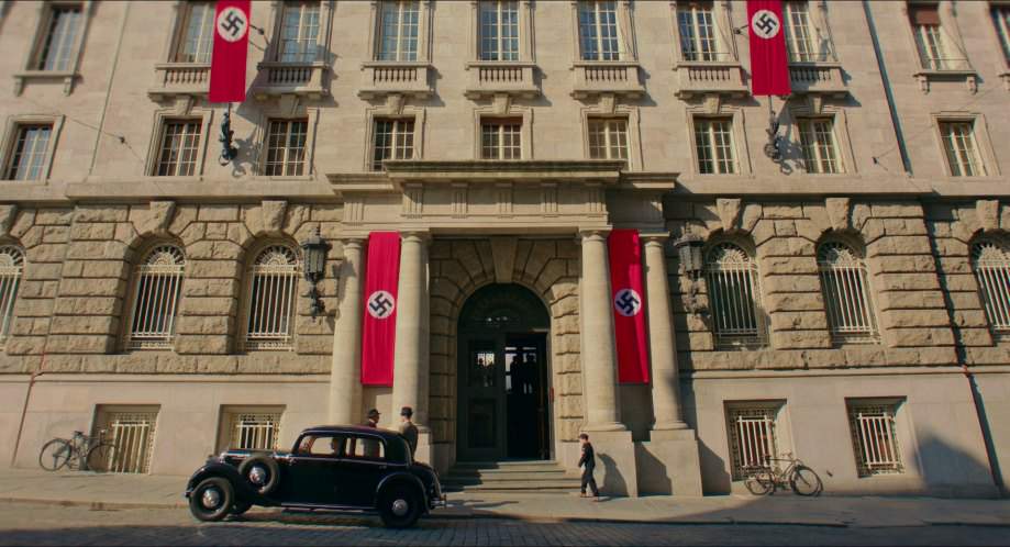 Mercedes-Benz 230 Lang