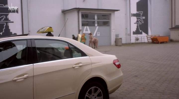 Mercedes-Benz E-Klasse W212 in Strawberry Bubblegums