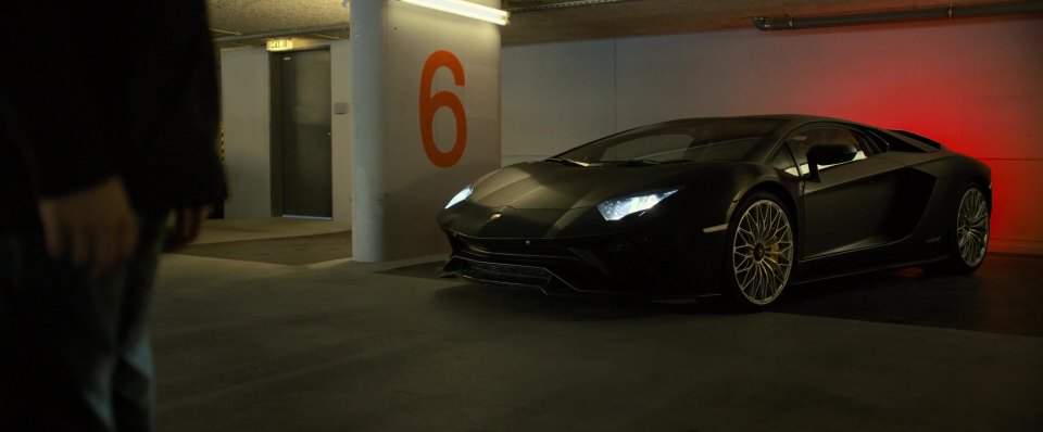 Lamborghini Aventador LP 740-4 S