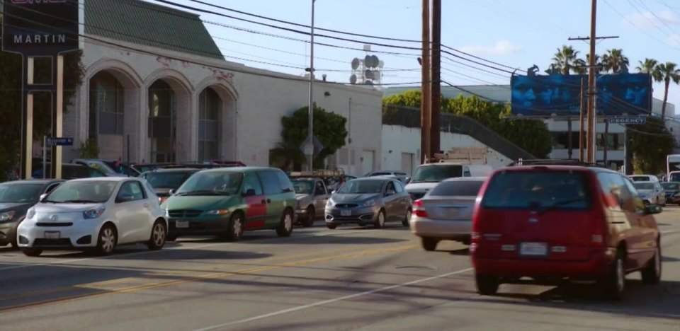 Dodge Caravan
