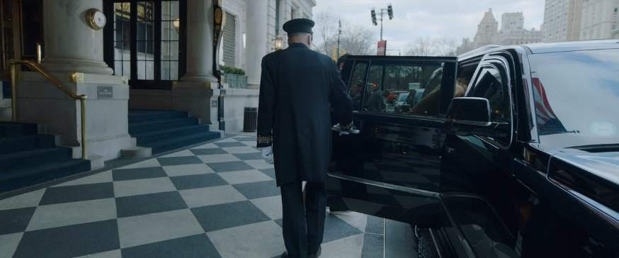 2015 Cadillac Escalade ESV in Ocean’s Eight