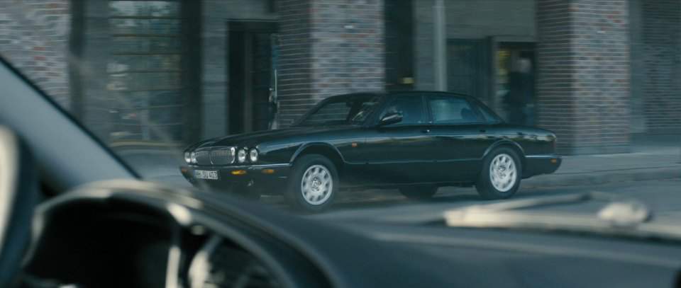 Jaguar XJ8