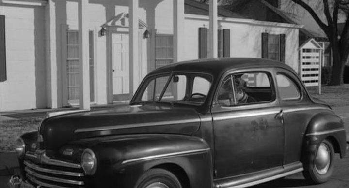 Ford Super De Luxe