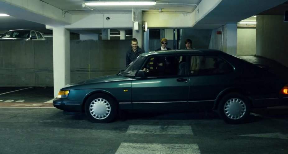 SAAB 900